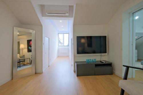 Velvet Chiado 2BR Apartment