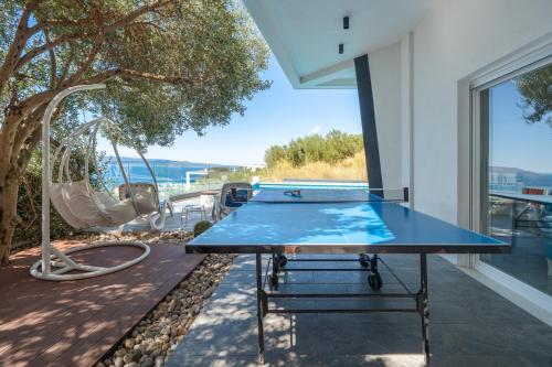 Villa Lea 5-bedroom villa with private pool and amazing views of city and sea