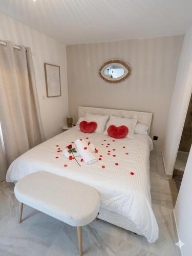 Mykonos Love Room - Séjour Romantique avec Jacuzzi