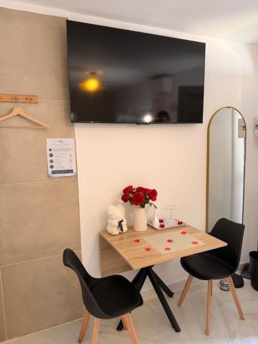 Mykonos Love Room - Séjour Romantique avec Jacuzzi