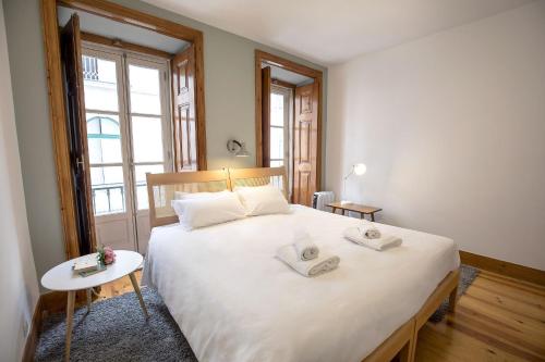 Rustic Flat at Lisbon's Heart