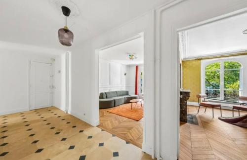 Élégant appartement typique Parisien haussmannien de 106 m2 Bassin de la Villette
