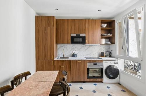 Élégant appartement typique Parisien haussmannien de 106 m2 Bassin de la Villette