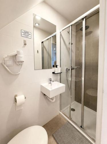 Bairro Alto Duplex | AC | 4 Guest | 2 Baths