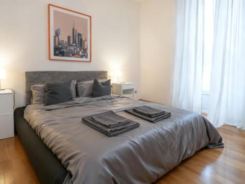 Contemporary Appartament in Vibrant Isola