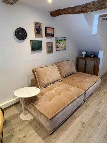 La Maison d'Otis | Sea View Apt in Old Town Menton