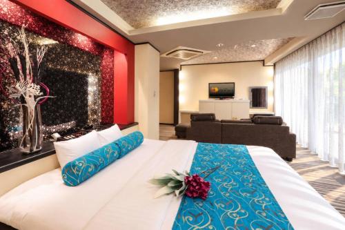 HOTEL ZOOM - Couple's Hotel