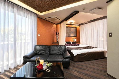 HOTEL ZOOM - Couple's Hotel
