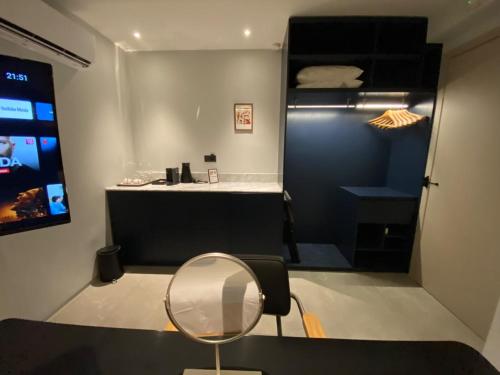 Athens Suite 101