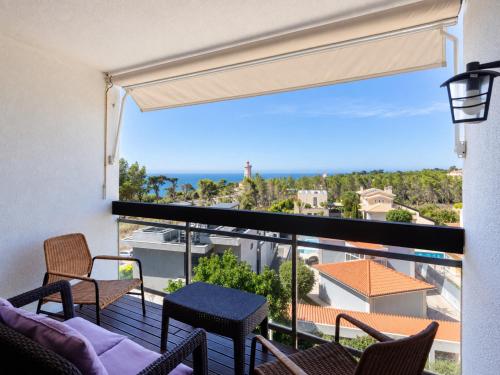 Cascais Prime 2BR with Balcony & Sea View