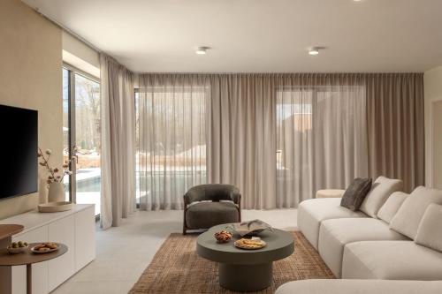 Nareo Villa Collection with Private Pool