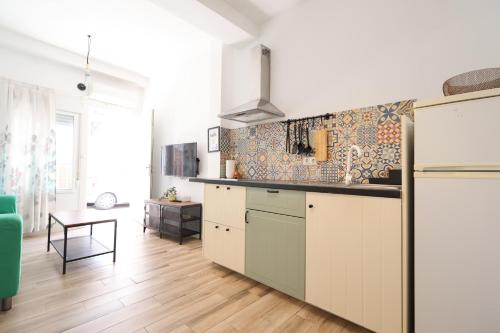 Galicia A - Renovated Studio with Patio in Arroyo de la Miel Centre