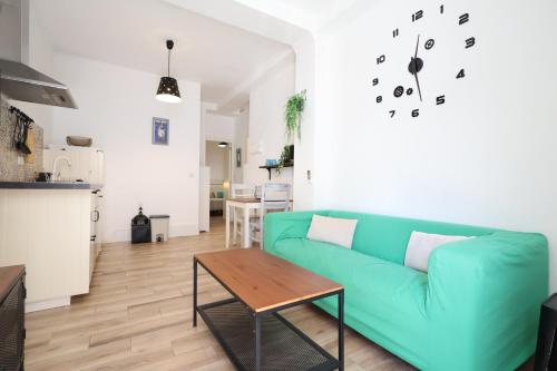 Galicia A - Renovated Studio with Patio in Arroyo de la Miel Centre