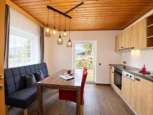 Apartment in Kitzbühel near Ski Lifts