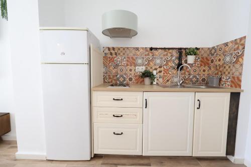 Galicia B - Renovated Studio in the Heart of Arroyo de la Miel