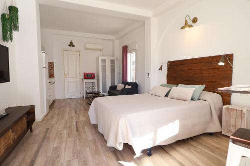 Galicia B - Renovated Studio in the Heart of Arroyo de la Miel