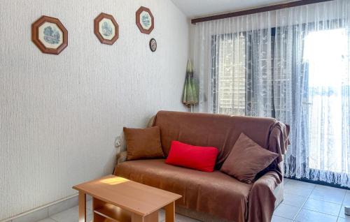 Stunning Apartment In Medulin With Wifi