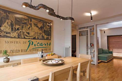 Hidesign Athens Tube Luxury Apt in Kolonaki