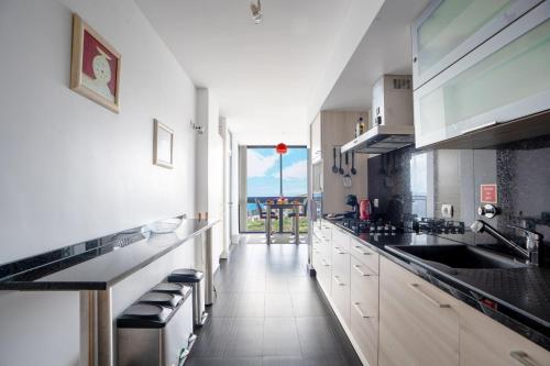 Penthouse Paradisus - pool&sea view by LovelyStay