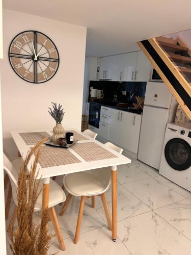 The Ermou 71 Urban Loft