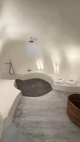 Chelidonia Luxury Suites
