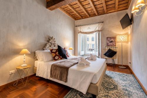 Exclusive 3BR with View over Campo de Fiori IREX Apartment