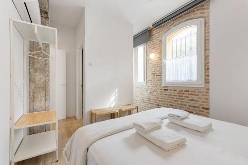 Chic apartment steps from the beach