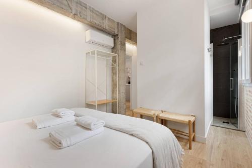 Chic apartment steps from the beach