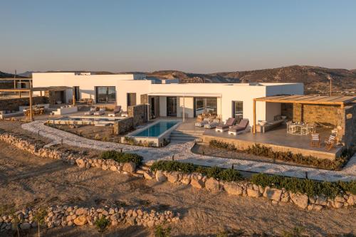 Villa Nabia by Milos Concierge