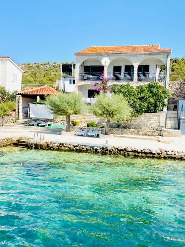 Villa Veic