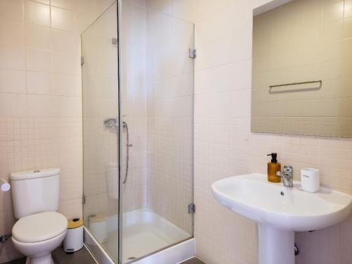 4D- Wake Up in Central Lisbon, Where History Meets Everyday Local Life