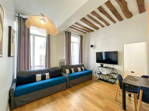 UrbanFlat 98 -Grand Appartement Centre de Paris pour 12 Voyageurs