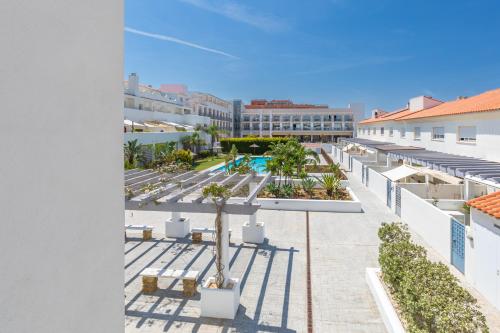Cerca de la playa, piscina, terraza, vistas