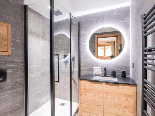 Chalet rénové 5 chambres avec garage à Méribel