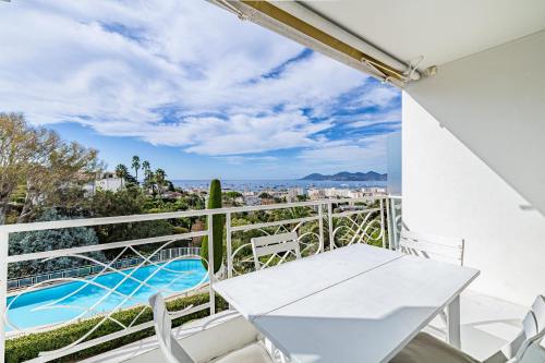 26 KOE - Beautiful Sea View Apartment with Parking