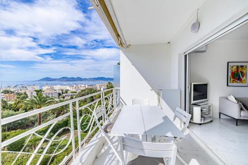 26 KOE - Beautiful Sea View Apartment with Parking