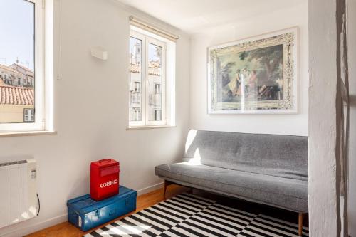 Alfama Duplex with River Views