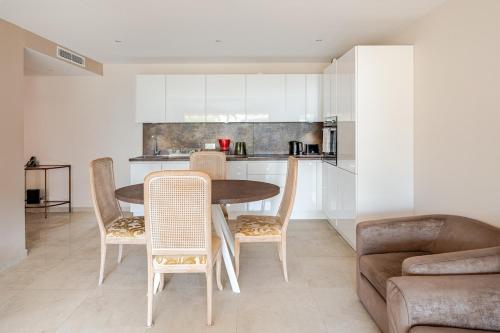 Renovated apartment in Les Belles Terres - sea view