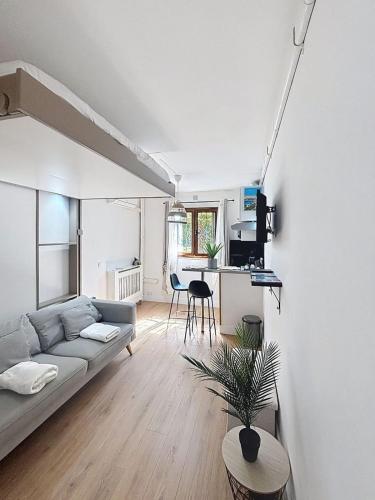 16 LYS - Lovely studio for two 10 minutes from the Croisette