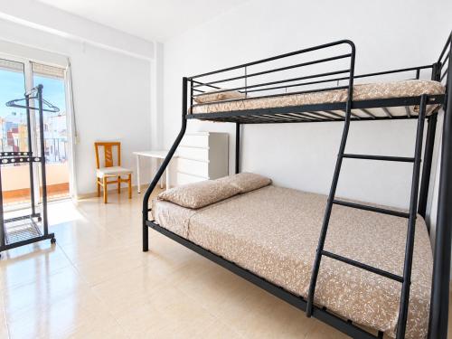 Apartamento junto a la playa de la Malvarrosa en Valencia, hasta 5 huespedes