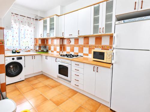 Apartamento junto a la playa de la Malvarrosa en Valencia, hasta 5 huespedes