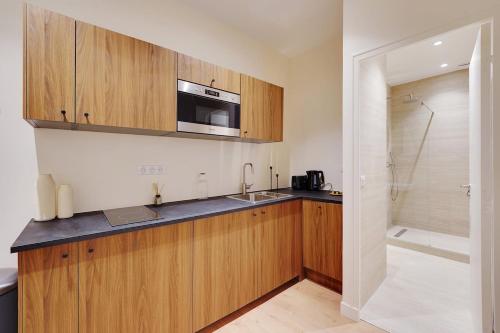 Appartement haut de gamme avec 2 salles de bains et climatisation au cœur du Marais