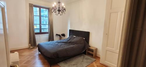 Grand appartement familial, proche ONU et gare, 3 chambres et canapé-lit
