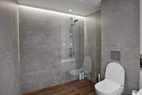 Piraeus Port Luxury Suites No1