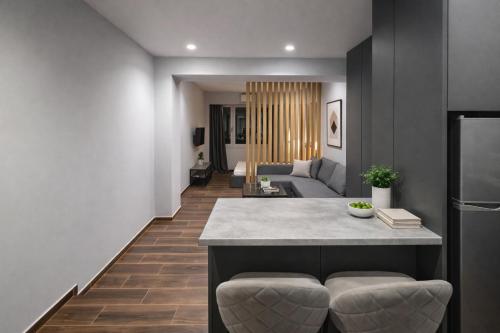 Piraeus Port Luxury Suites No1
