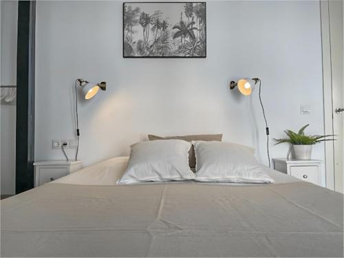 Modern townhouse & jacuzzi SilHouse Nerja
