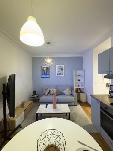 Celine Celia , 18 th arrondissement