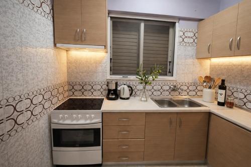 Piraeus Studio Royal No 1