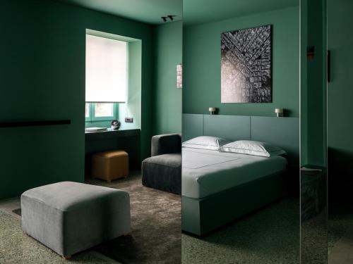 Design Led Emerald Suite II Prime Syntagma Location