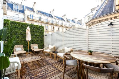 Elegant and spacious three-bedroom apartment